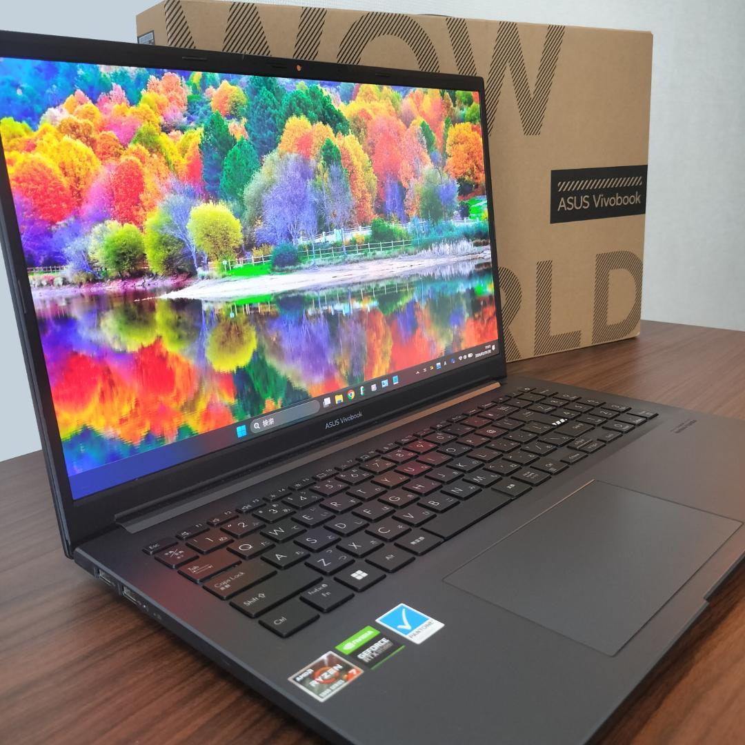 超美品 ASUS Vivobook Pro 15 OLED / GPU搭載モデル