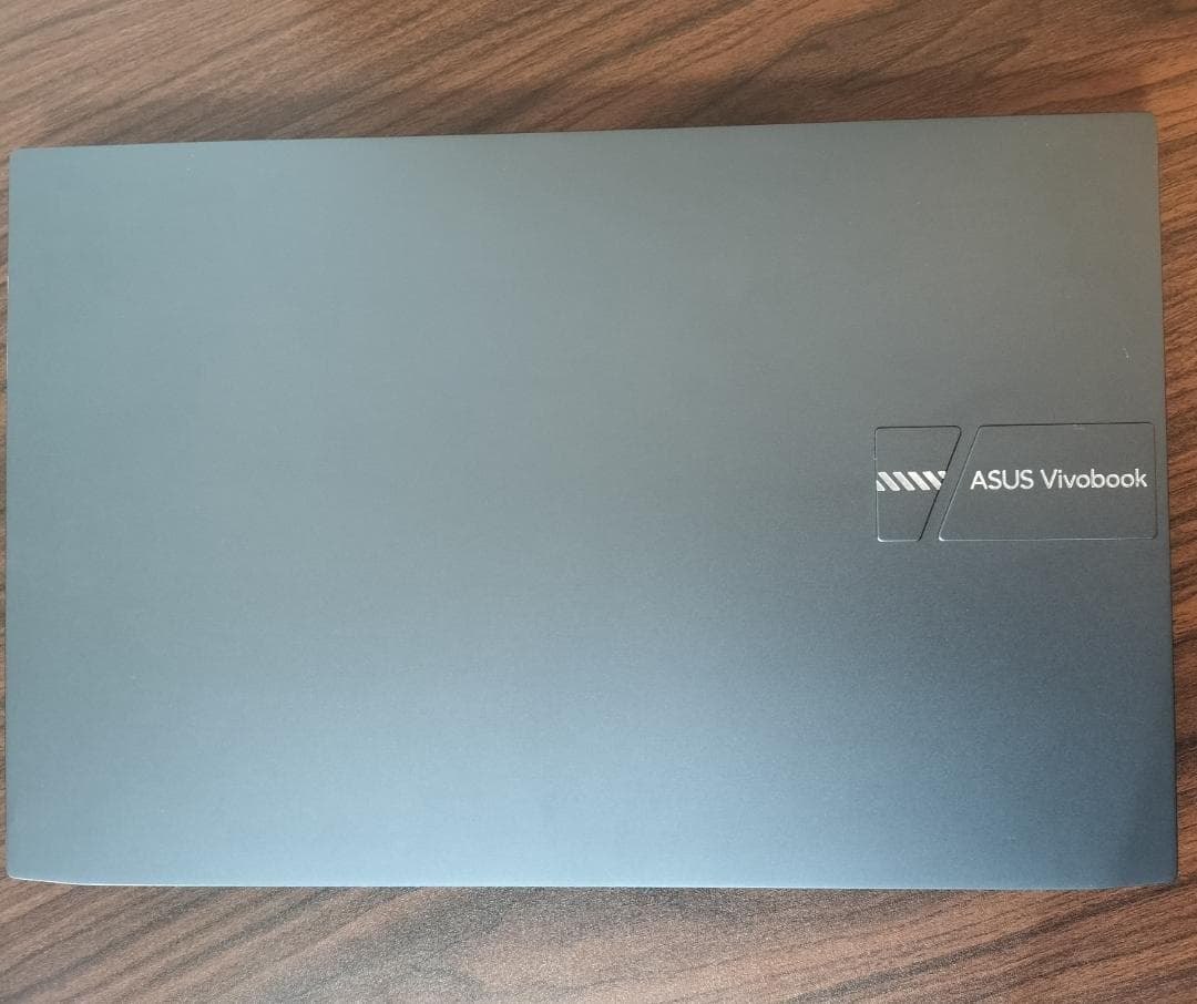 超美品 ASUS Vivobook Pro 15 OLED / GPU搭載モデル