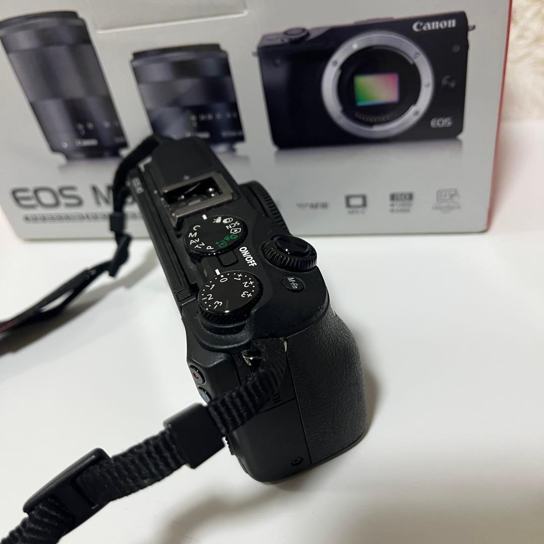 【極美品】Canon EOS M3 ブラック ダブルレンズキット バッテリー２個