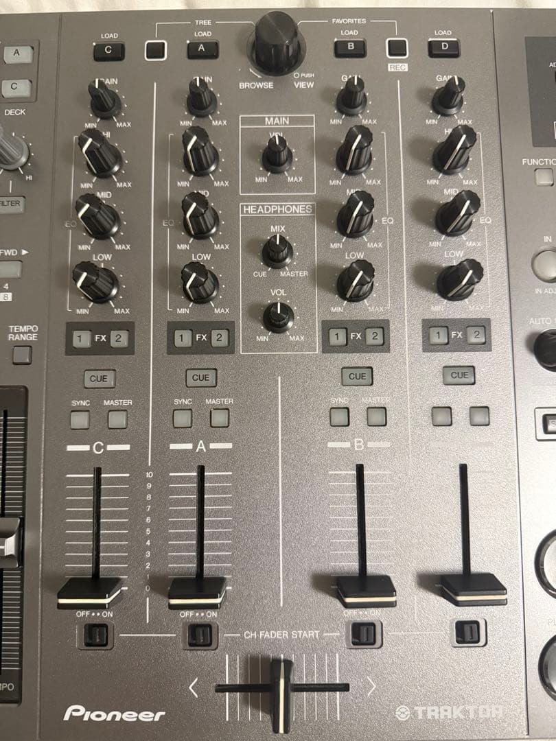 Pioneer DDJ-T1 DJコントローラー