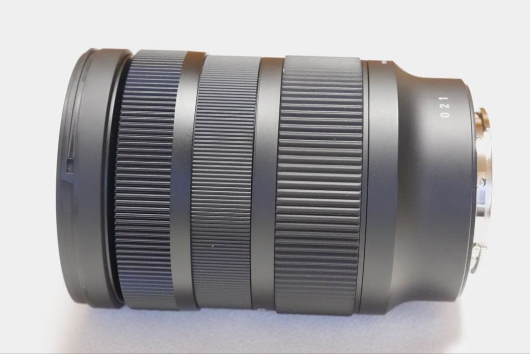 SIGMA 28-70mm F2.8 DG DN サイズ : α Eマウント