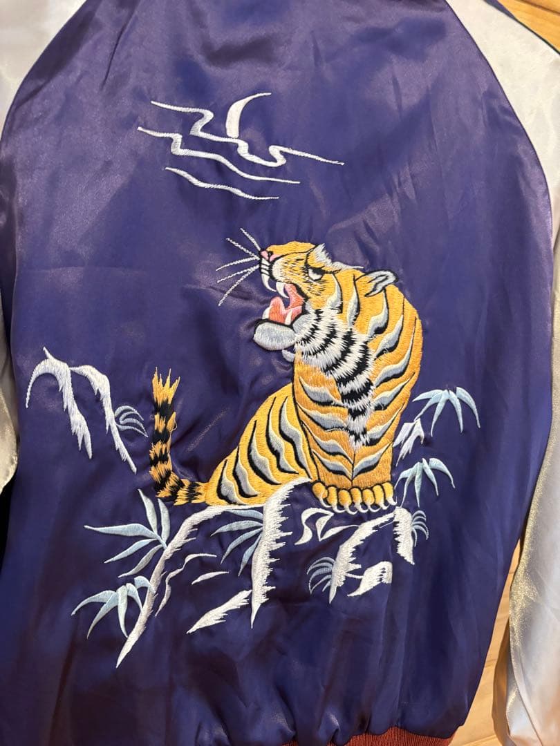 リバーシブル刺繍スカジャン