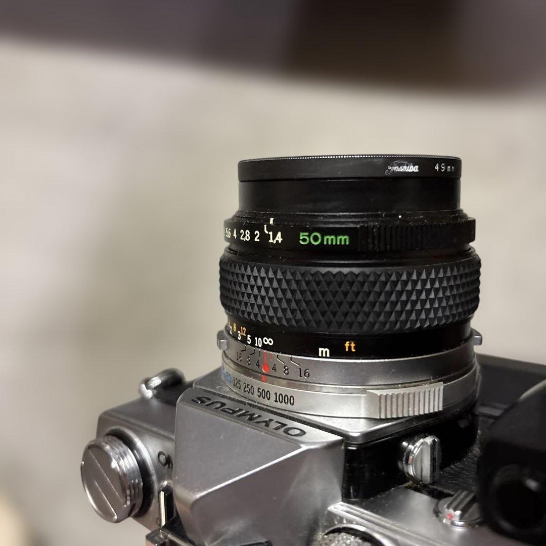 OLYMPUS OM-1 一眼レフカメラ　望遠とシャッター付き