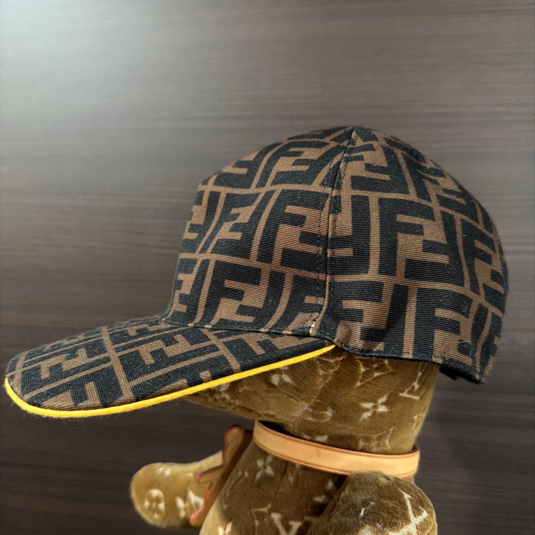 Fendi FFロゴ ベースボールキャップ