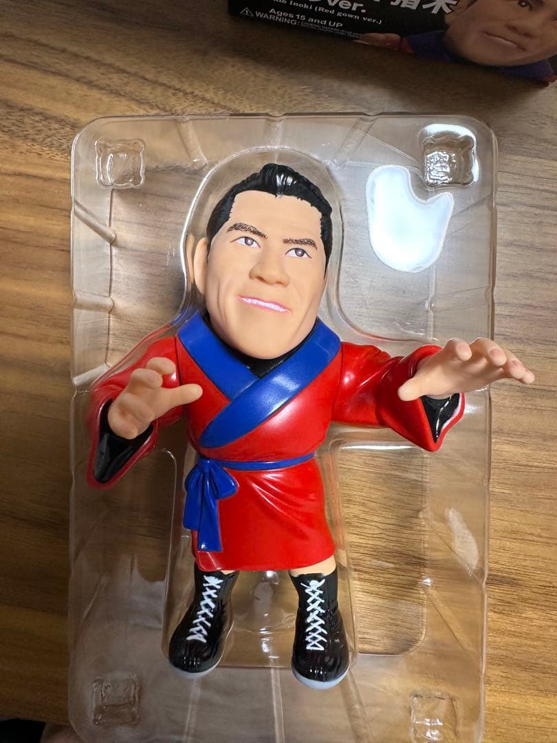 アントニオ猪木　赤ガウンverジュウロクホウイ　16d ソフビ