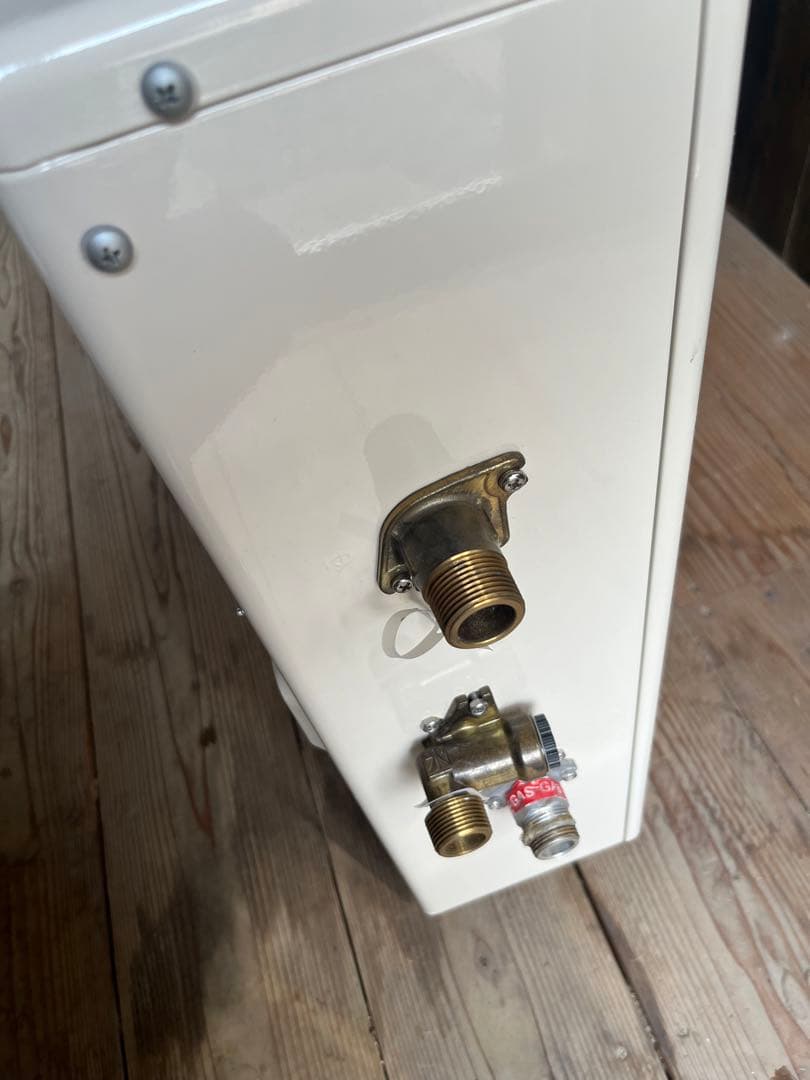 【ほぼ未使用品】リンナイ給湯器 24号　給湯専用　据置き型　屋外