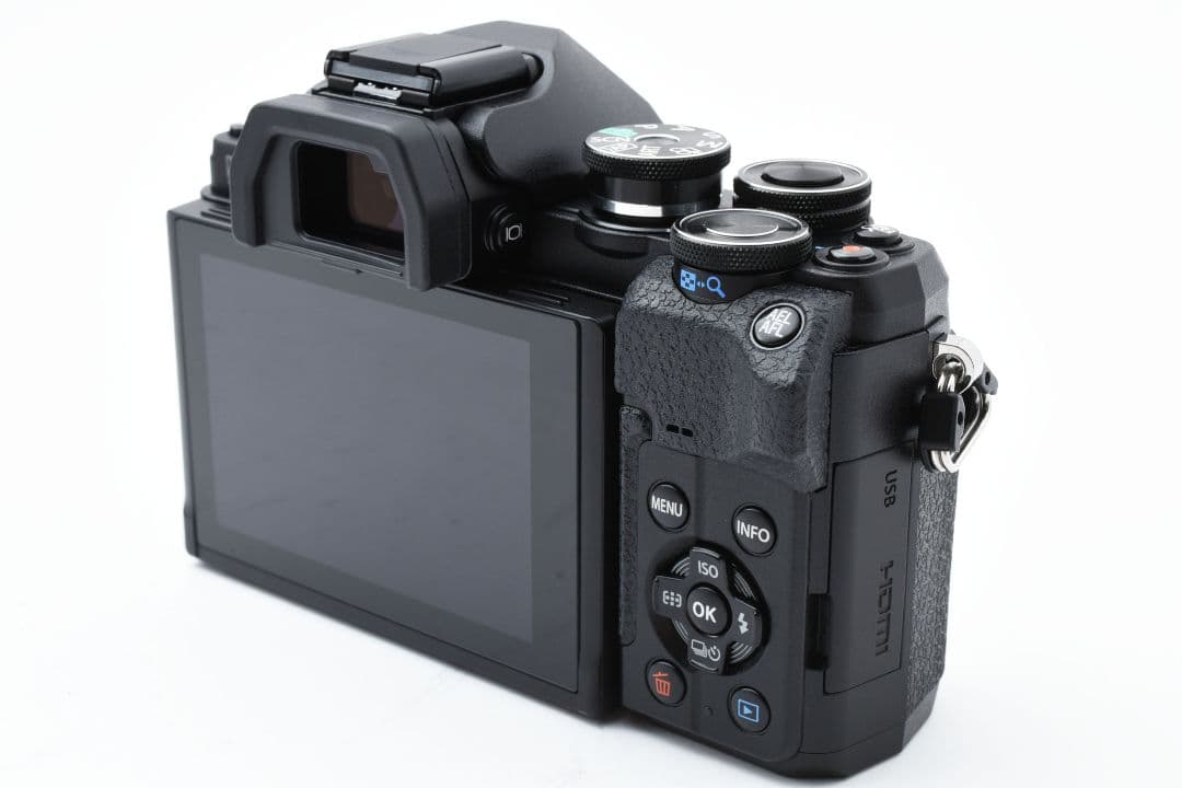 ■ほぼ新品■ OLYMPUS OM-D E-M10 MarkIV