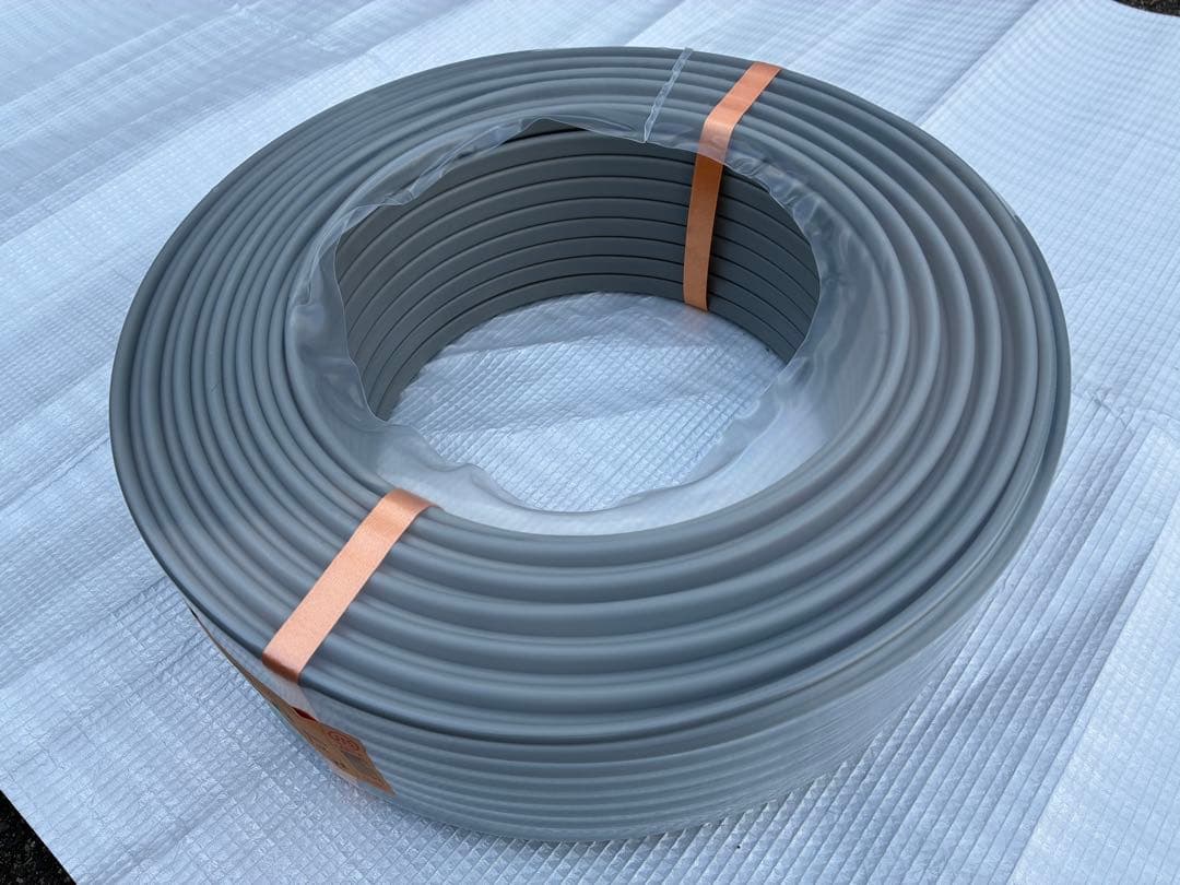 富士電線工業㈱　VVF2.0mm-3C(VVF3×2.0)灰　赤白黒　1巻①