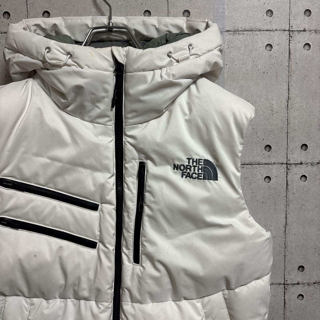 【R.D.Sダウン】ノースフェイス フード付きダウンベスト ホワイト
