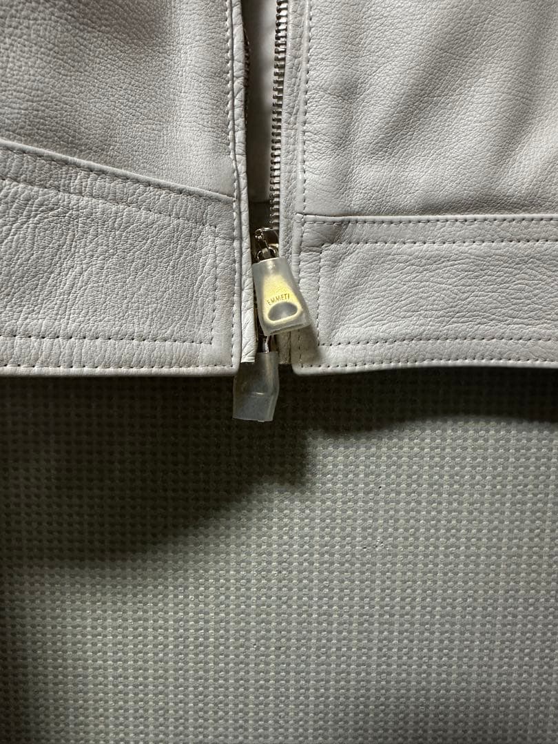 EMMETTI ホワイトレザーシングルライダースジャケット