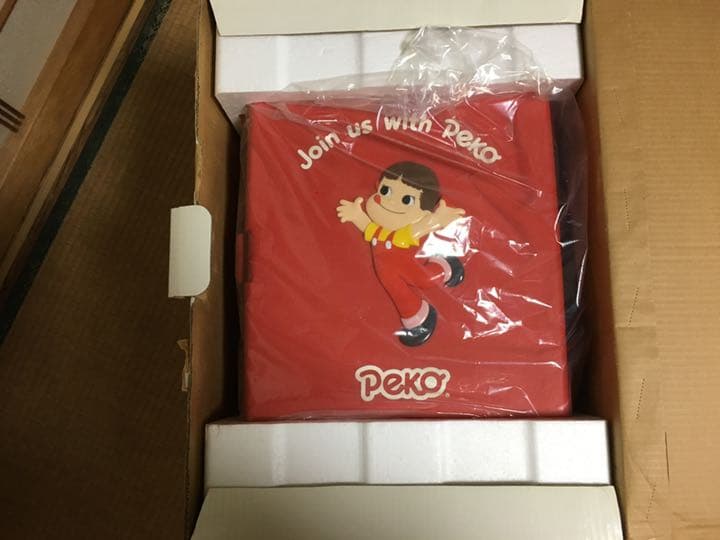 ペコちゃん　保温保冷庫