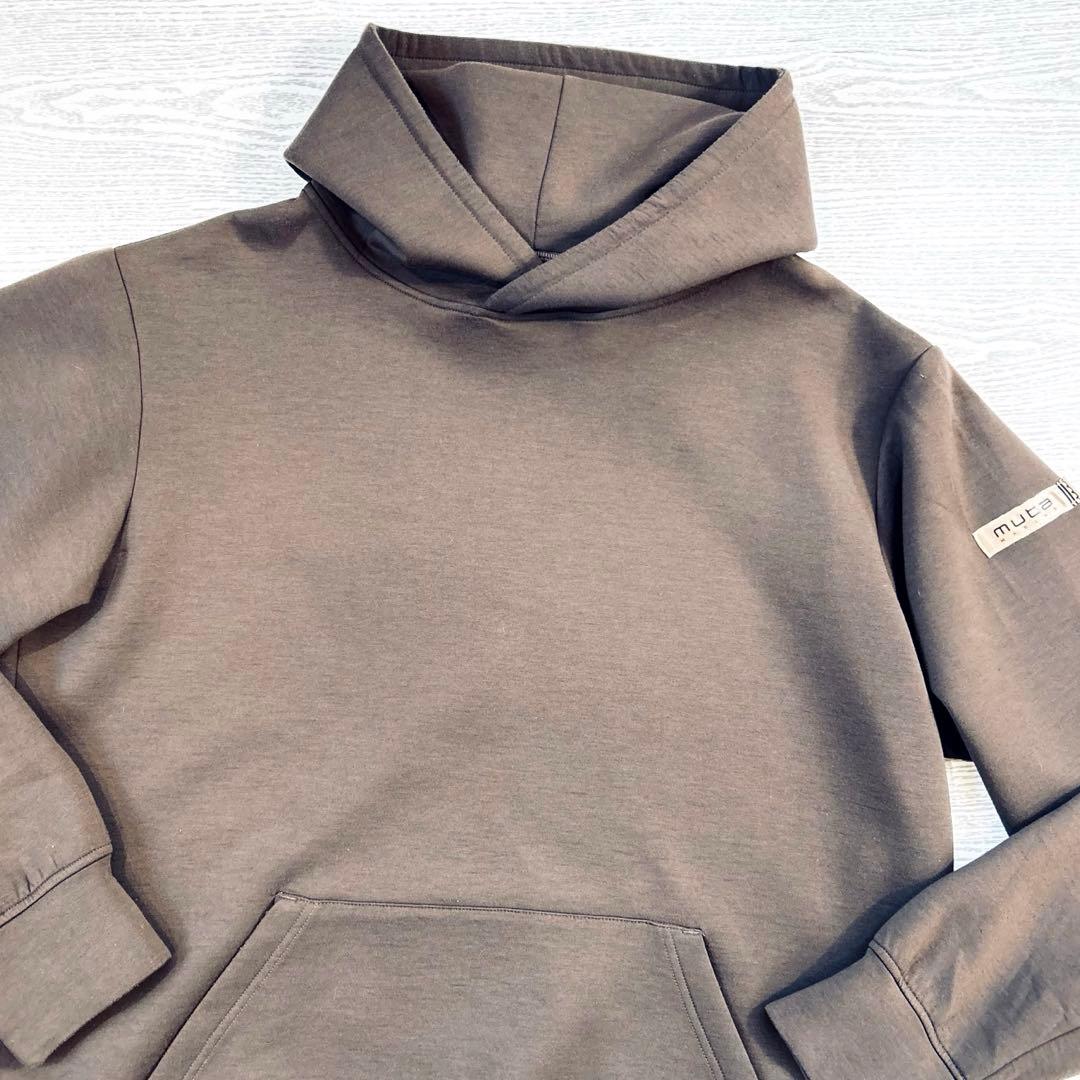 muta MARINE ムータ　ライトボンディング プルオーバー パーカー