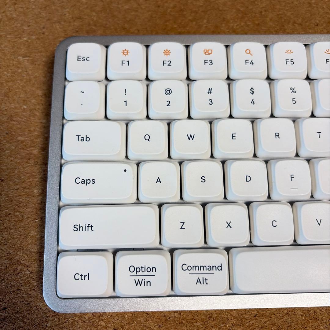 【美品】Lofree FLOW84 メカニカルキーボード 英語配列 ホワイト