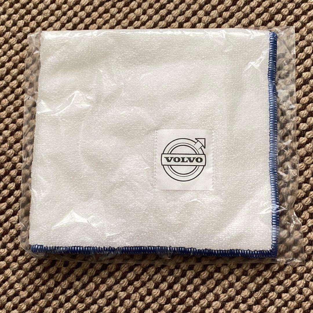 VOLVO ミニチュアコレクションカー・キーホルダー・メガネケース含むセット