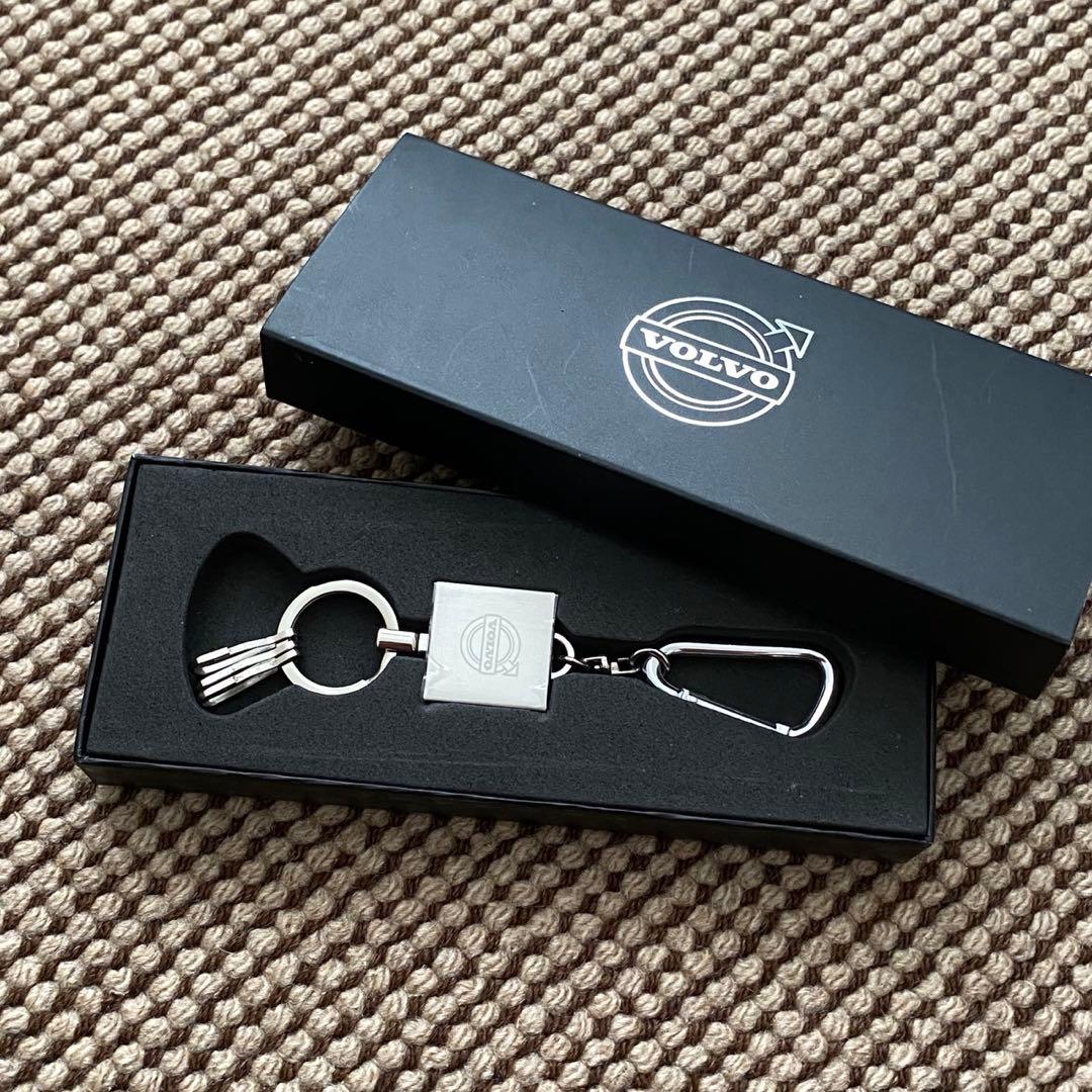 VOLVO ミニチュアコレクションカー・キーホルダー・メガネケース含むセット