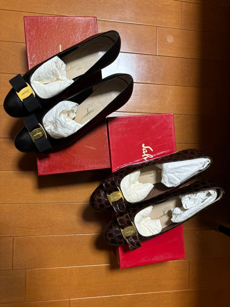 Salvatore Ferragamo リボンシューズ