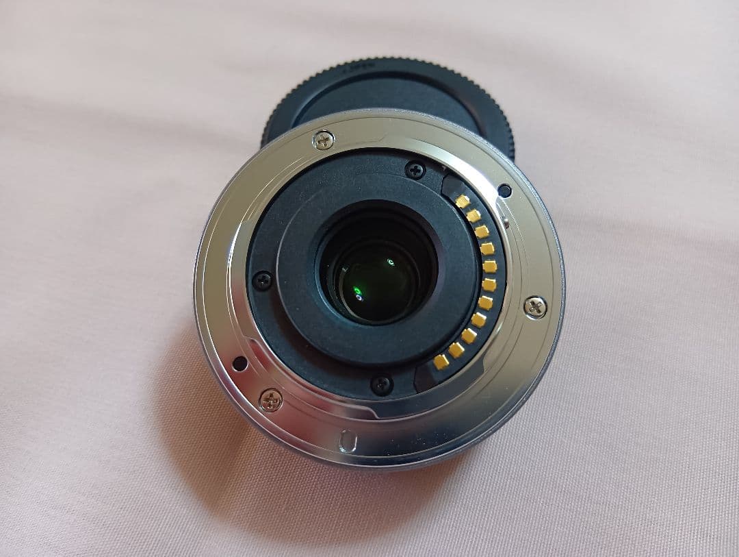 Panasonic LUMIX G 1:2.5/14 ASPH レンズ