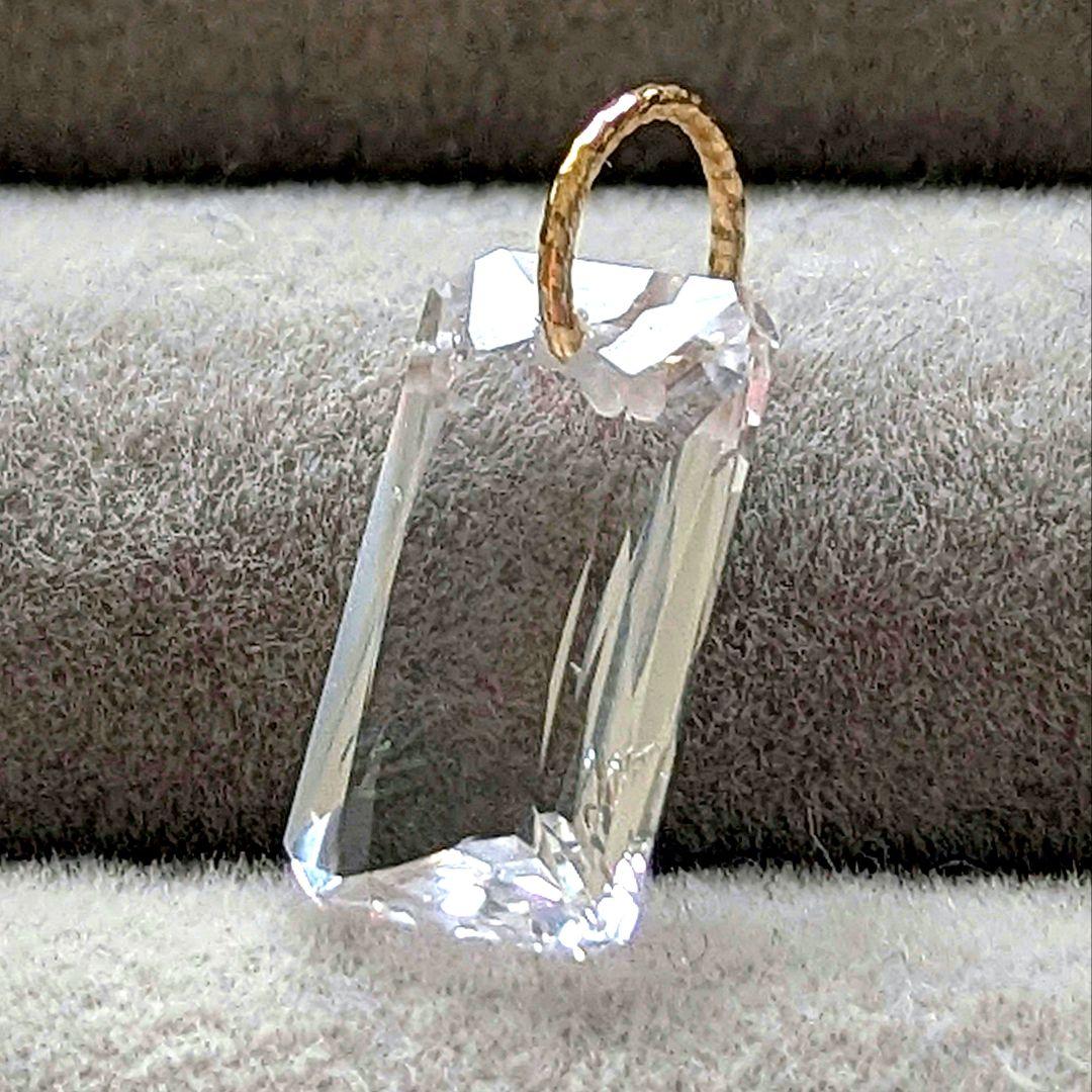 ♢N♢K18 モルガナイト 3.23ct ネックレスチャーム