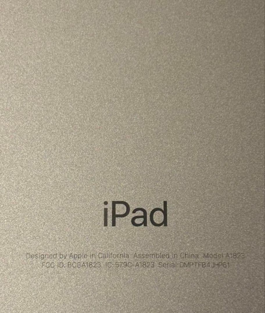 iPad 第5世代　A1823　Cellular　ゴールド　32GB