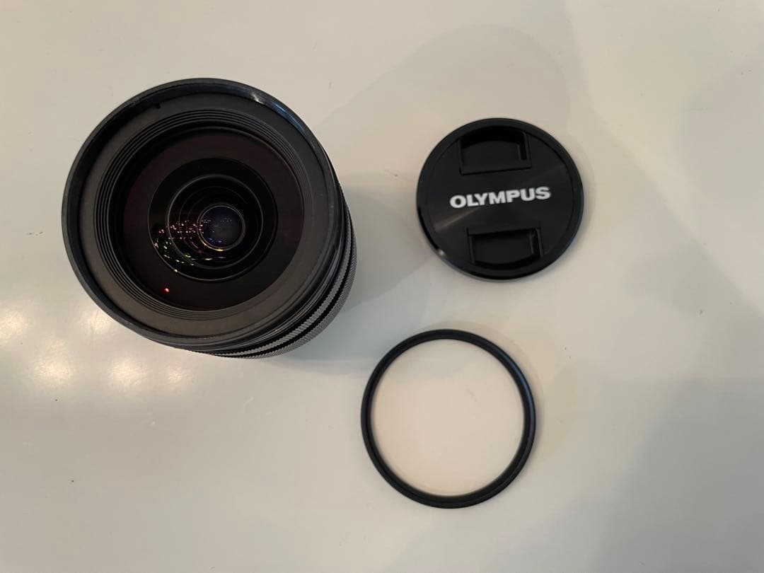 OLYMPUS 12-40mm f/2.8 レンズ