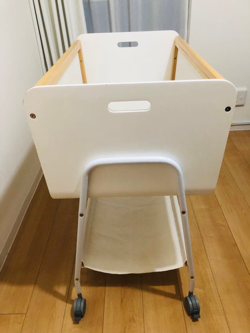 【値下げ中】リリワゴン 大和屋 ベビーベット ゆりかご 新生児 ホワイト