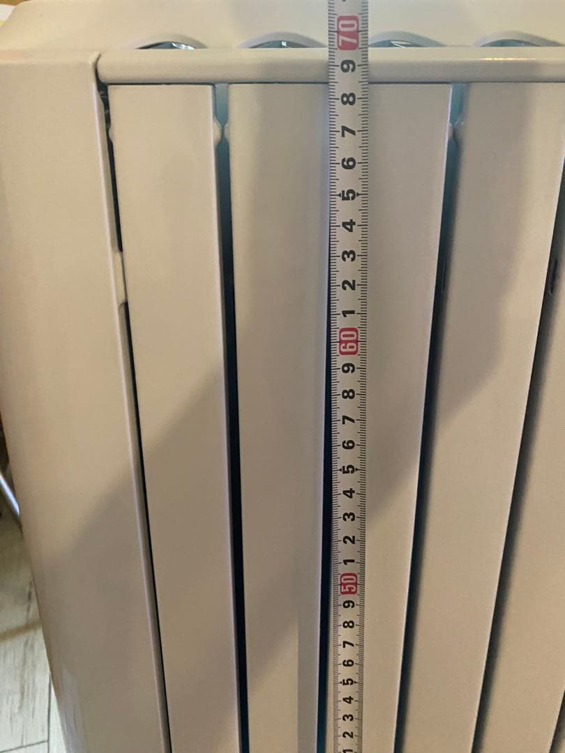 デロンギ　オイルヒーター　型式RHJ65L0915 お値下げ可