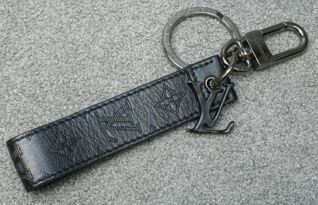 ルイヴィトン M68675 モノグラム シャドウ ポルトフォイユ ドラゴンヌ