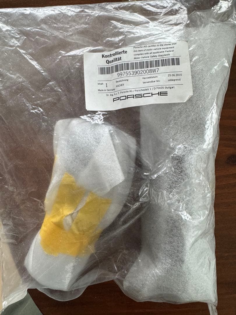 ポルシェ911 997/987用　純正灰皿 新品未使用　&　PDKシフトノブ