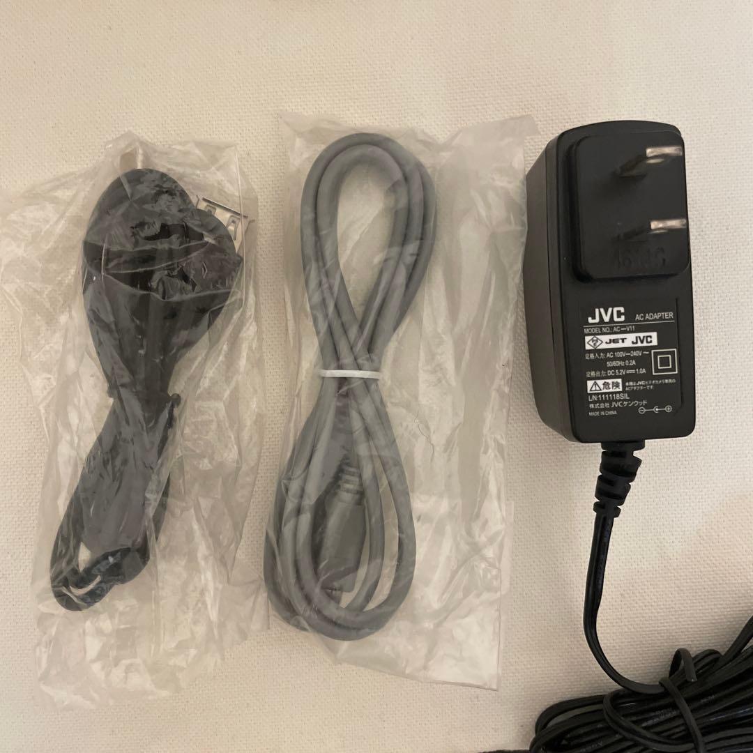 ビクター JVC　エブリオEverioビデオカメラ　GZ-HM670-T ￼