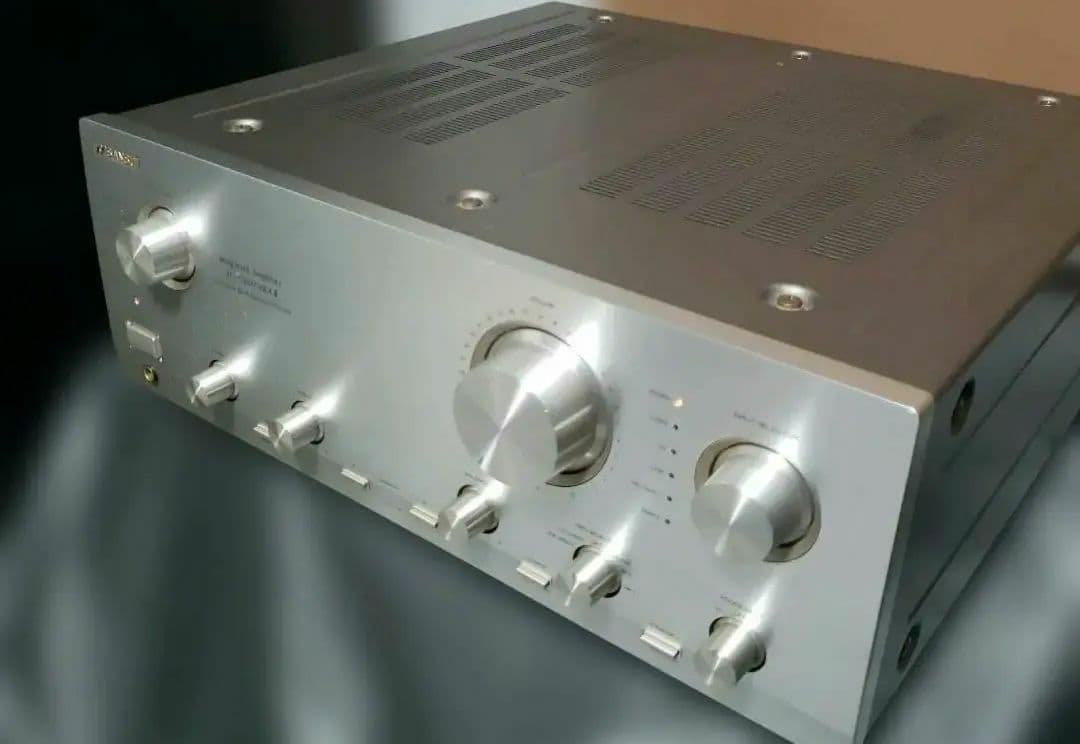 サンスイ最後のブリメインアンプ　AU-α607NRA Ⅱ