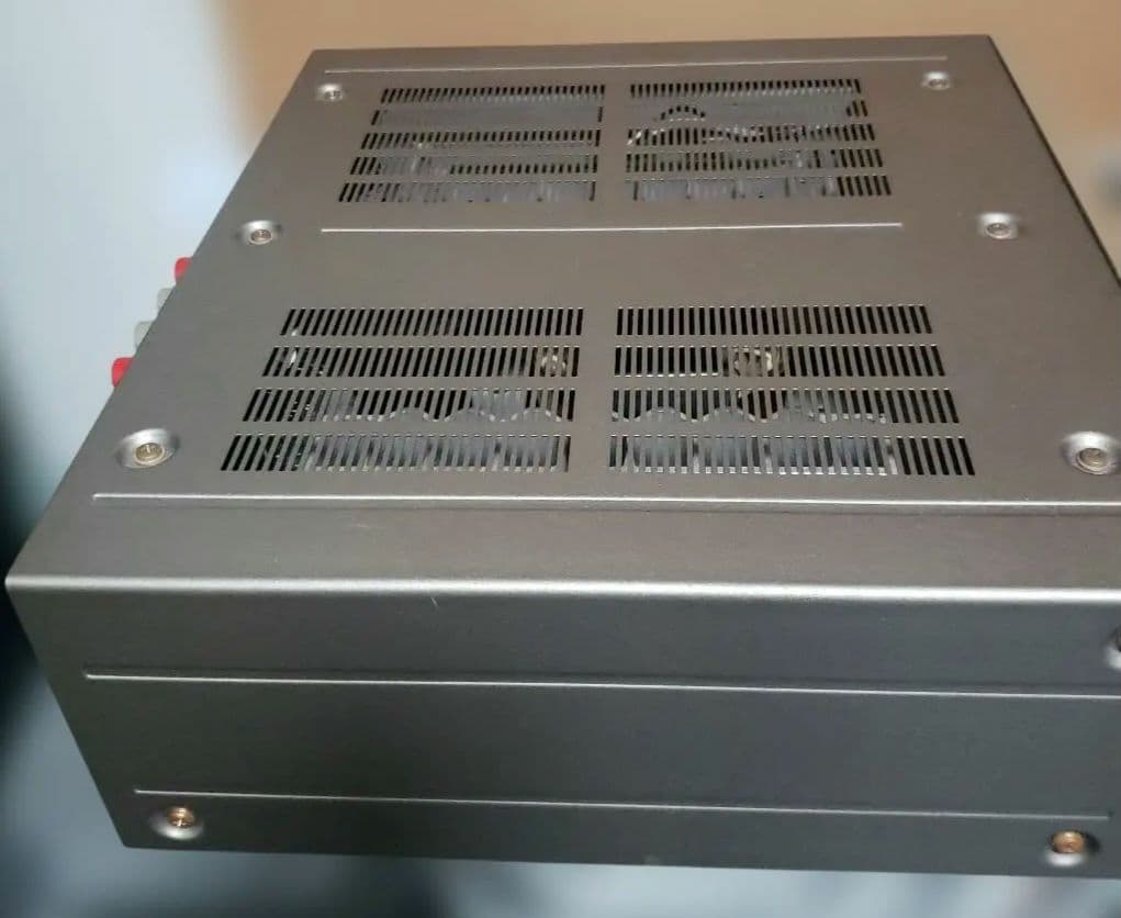 サンスイ最後のブリメインアンプ　AU-α607NRA Ⅱ