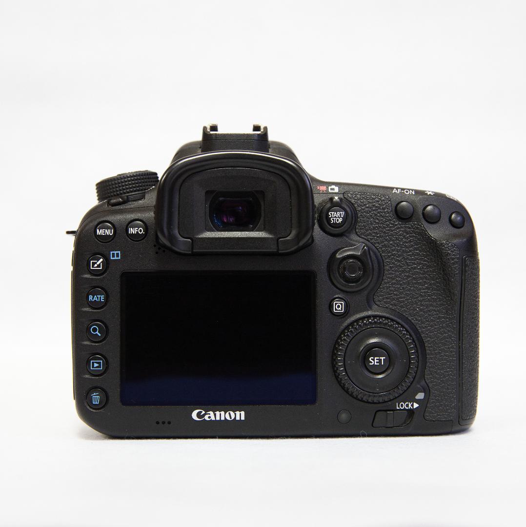 Canon EOS 7D Mark II 値下げ交渉承ります
