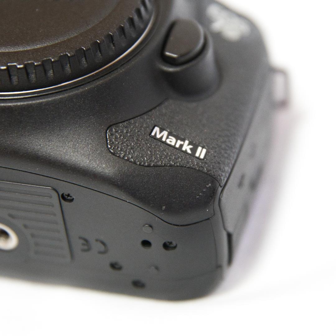 Canon EOS 7D Mark II 値下げ交渉承ります