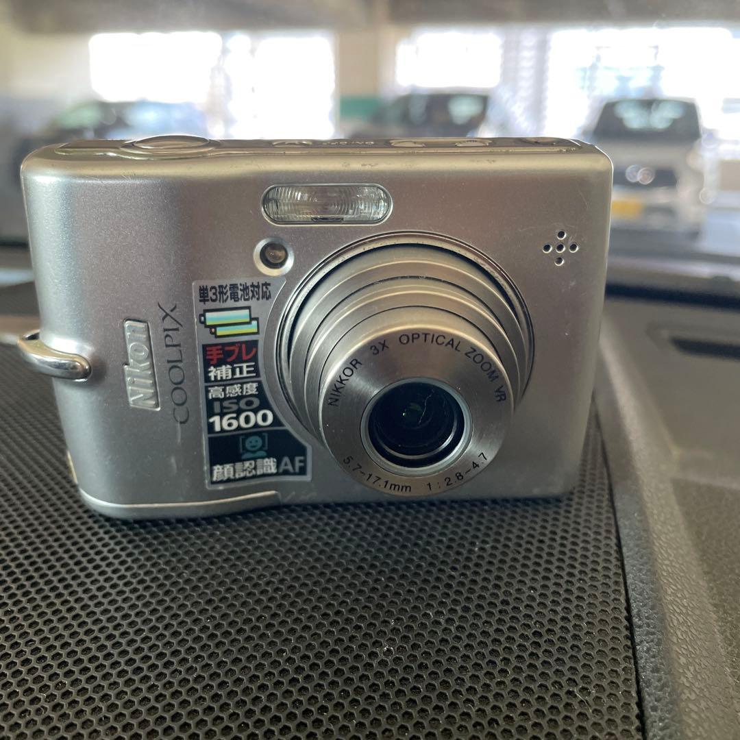 【美品】Nikon ニコン デジカメCOOLPIX L12　単3電池駆動