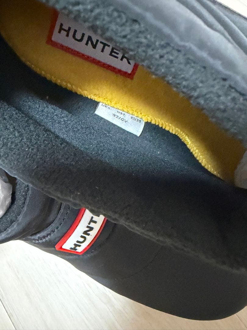 【新品未使用】HUNTER パフド トラベル フロー トレーナースニーカーブーツ