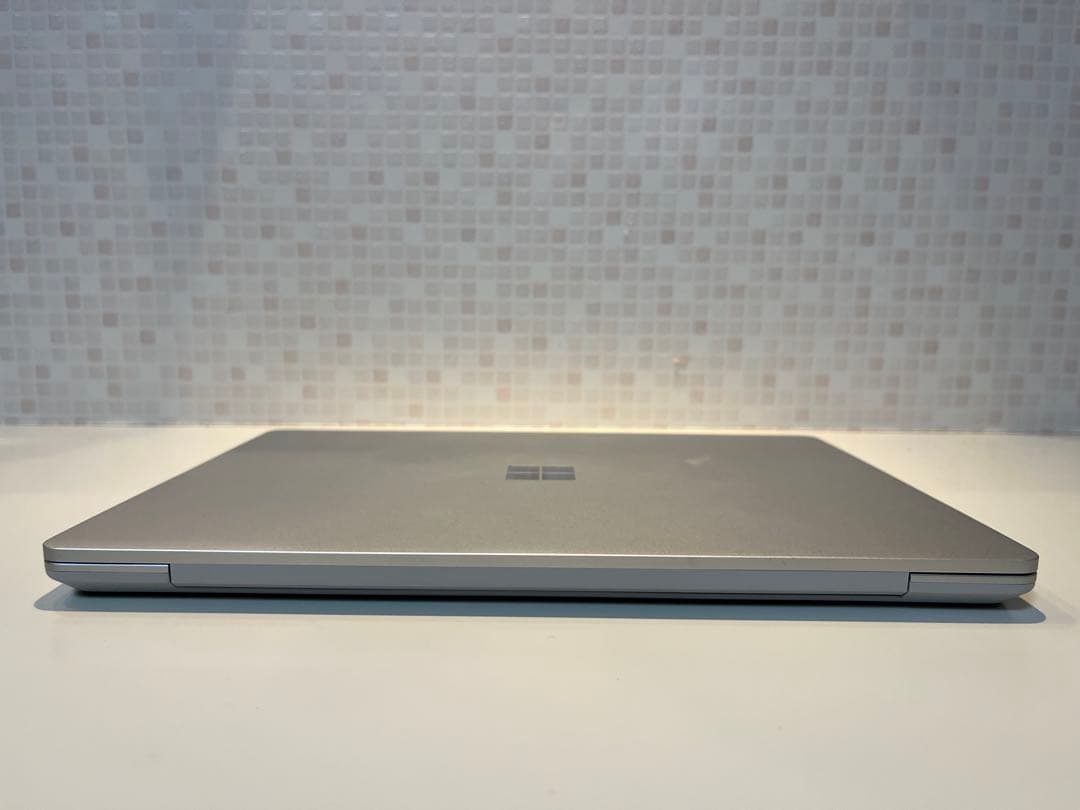 Microsoft surfaceシルバー 13インチ ノートPC【ジャンク品】