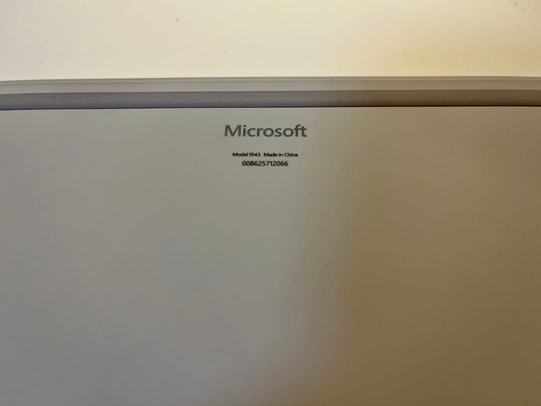 Microsoft surfaceシルバー 13インチ ノートPC【ジャンク品】