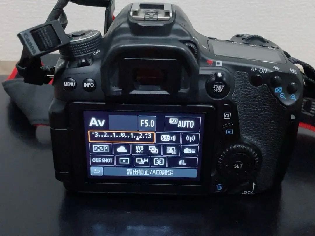 美品 Canon EOS 70D＋18-135mm レンズキット