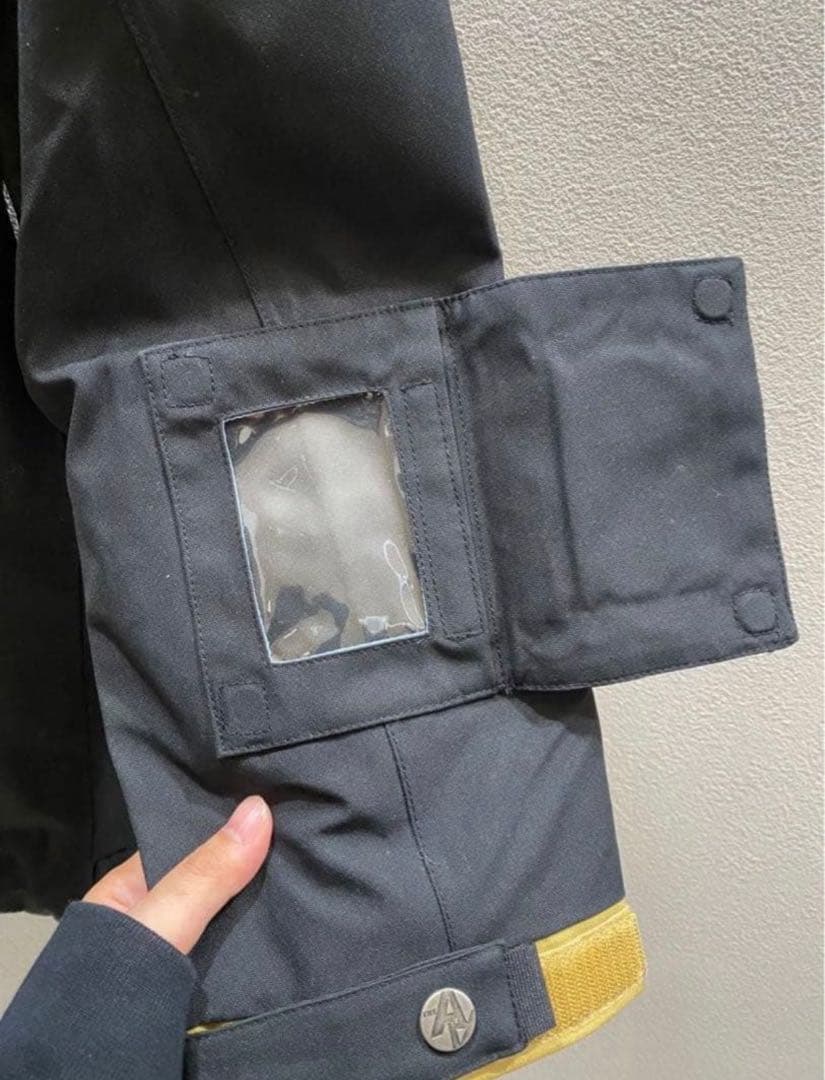 AA HARDWEAR スノーボード　ウェア　上のみM(モデル174cm)