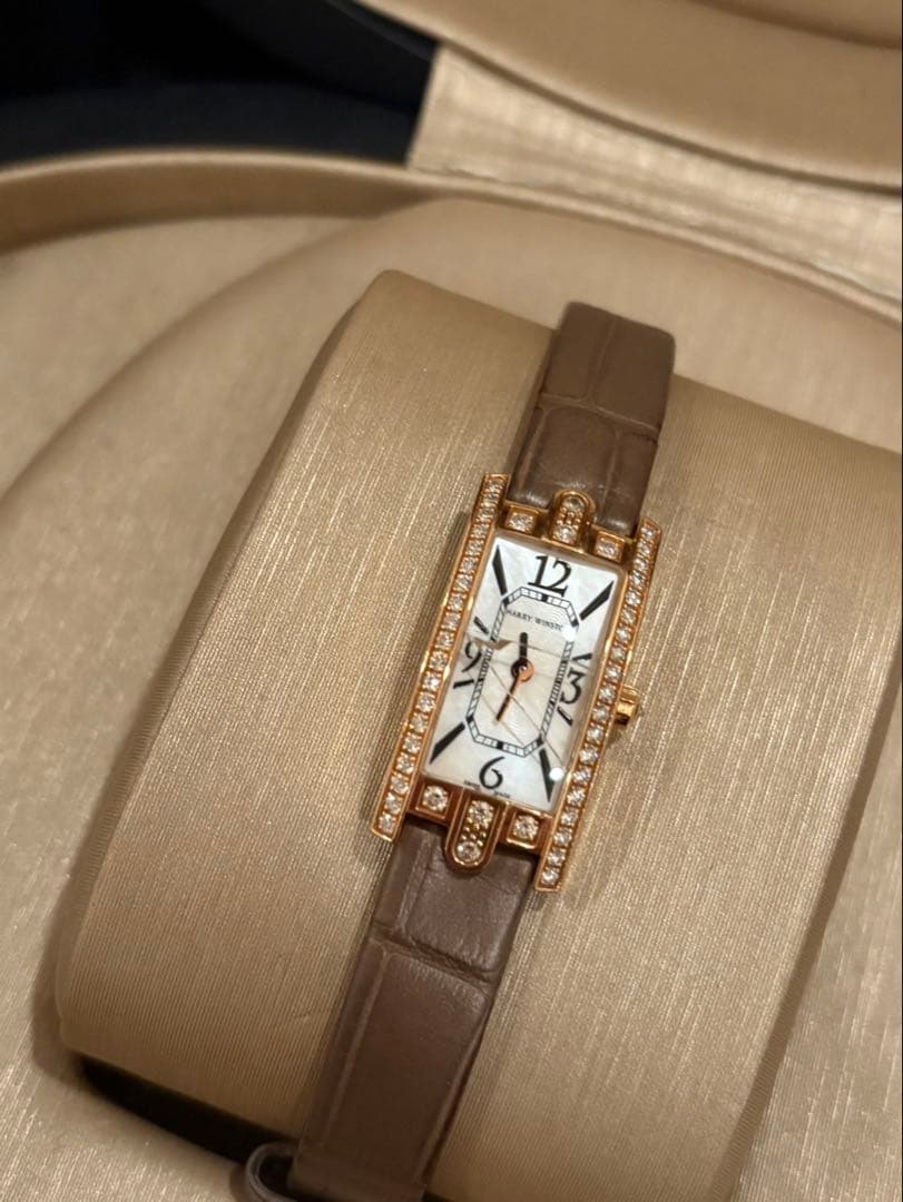 HARRY WINSTON ダイヤモンド装飾 腕時計