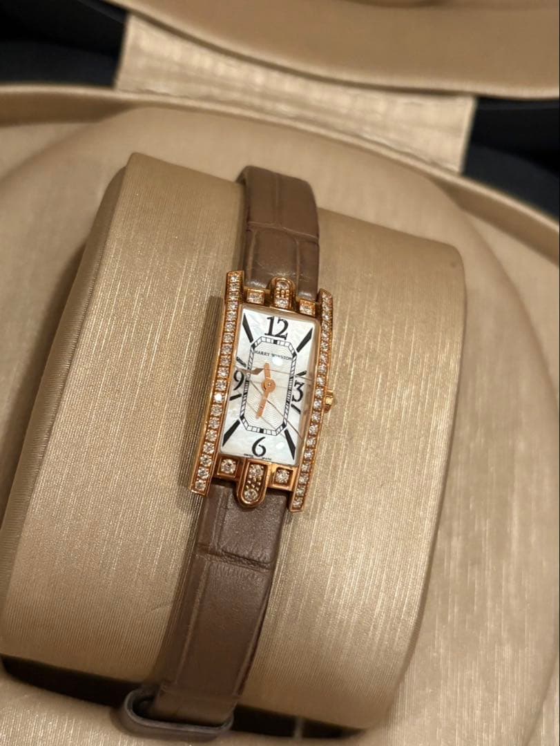 HARRY WINSTON ダイヤモンド装飾 腕時計