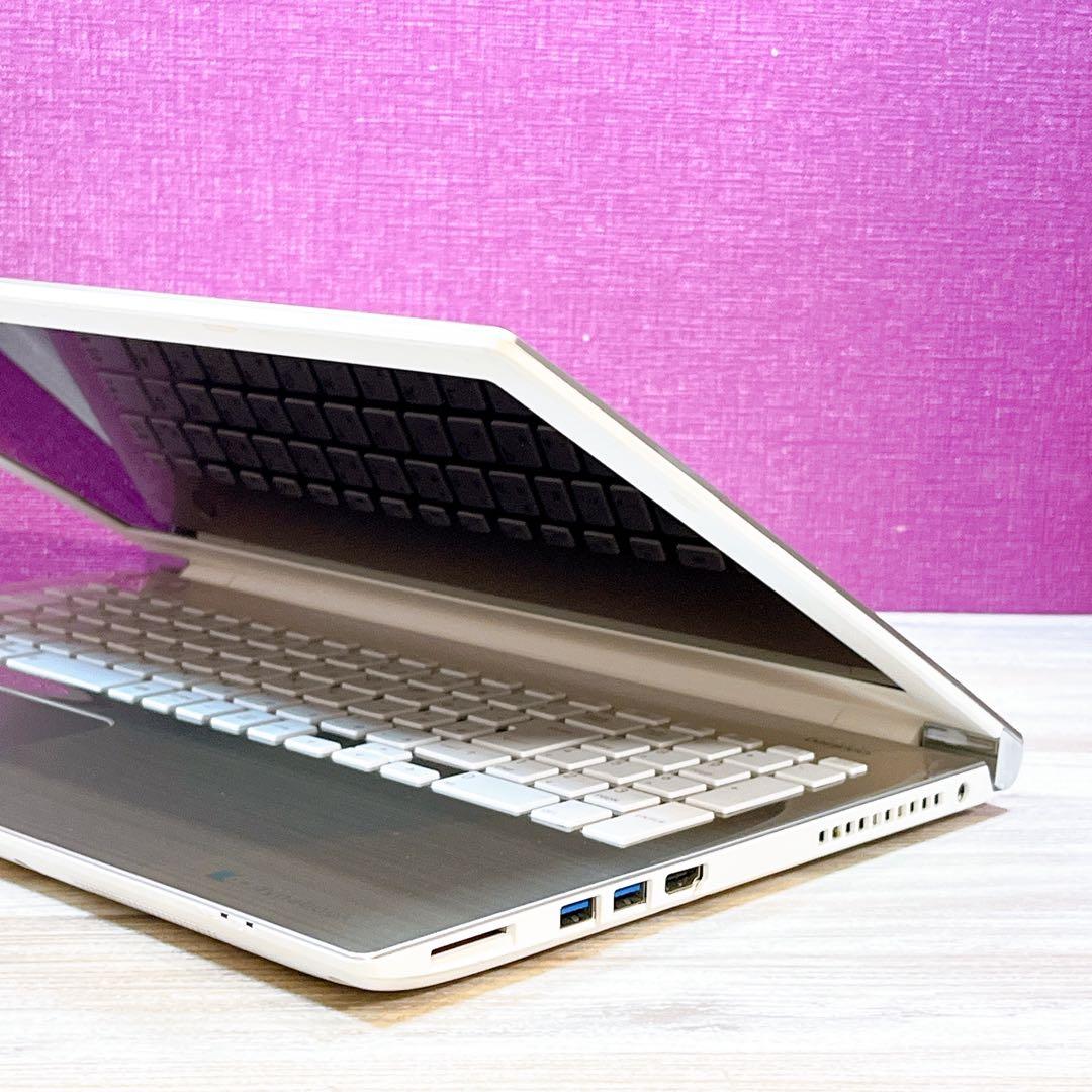 【美品】東芝ノートパソコン✨Corei7✨すぐ使える設定済み✨カメラ付き✨大容量