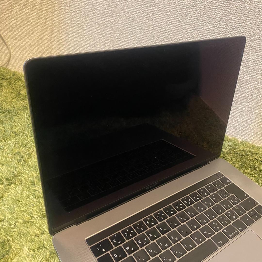 元値30万超 大幅値下げ│MacBookPro15インチ 2019 ※美品傷あり