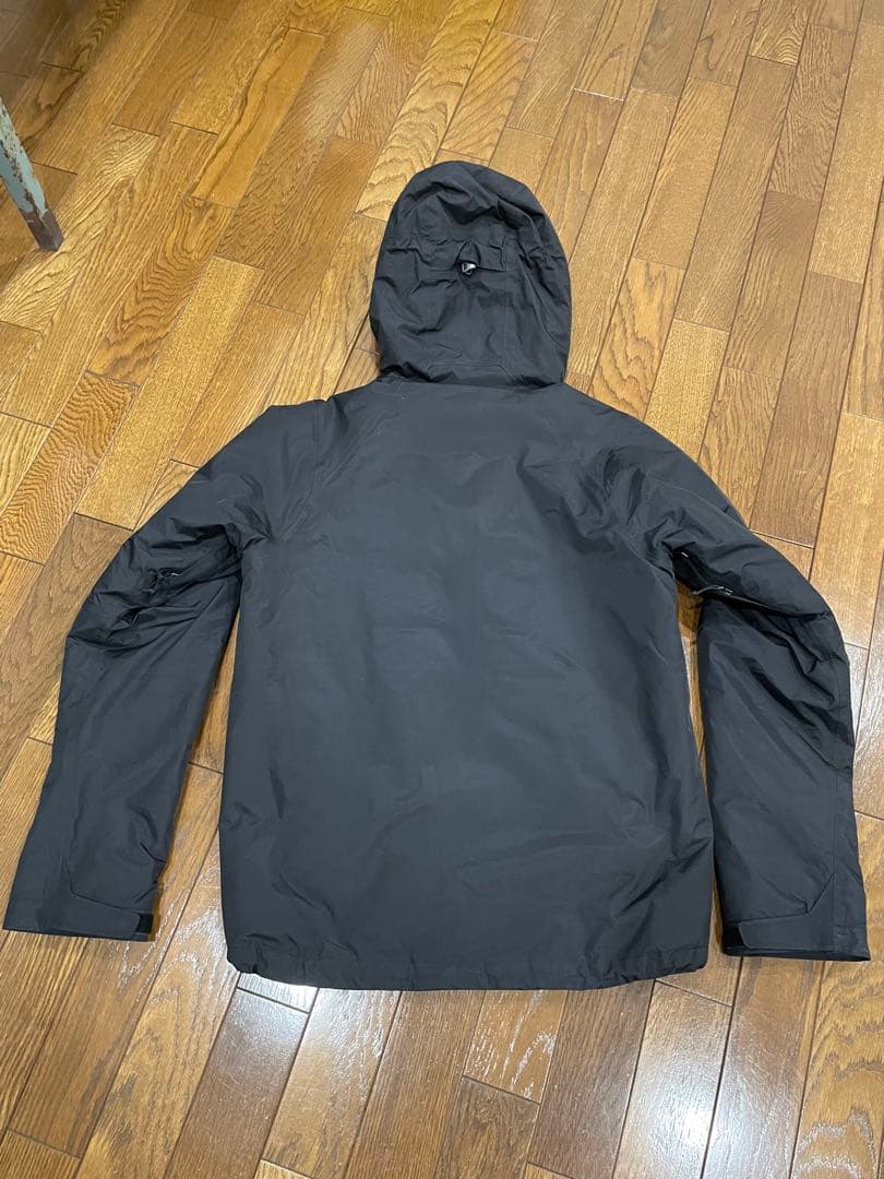 パタゴニア インサレーテッドトレントシェル XSサイズ ブラック