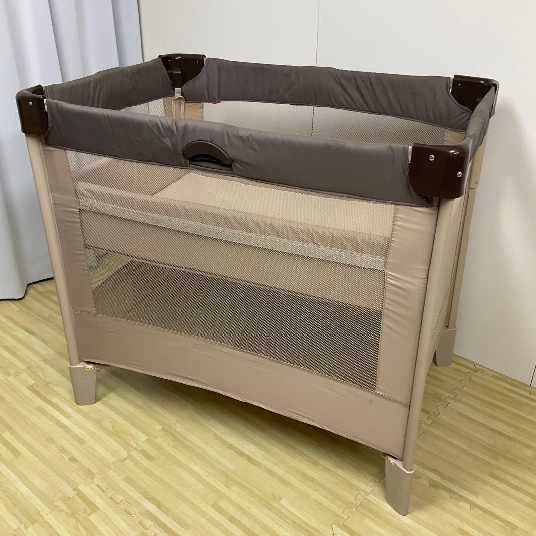 綺麗！アップリカ ベビーベッド ココネル エアー