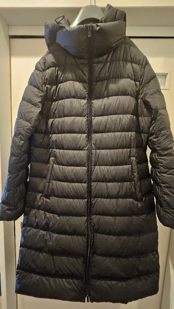 ウルトラライトダウンロングコート ブラック　ユニクロ　L