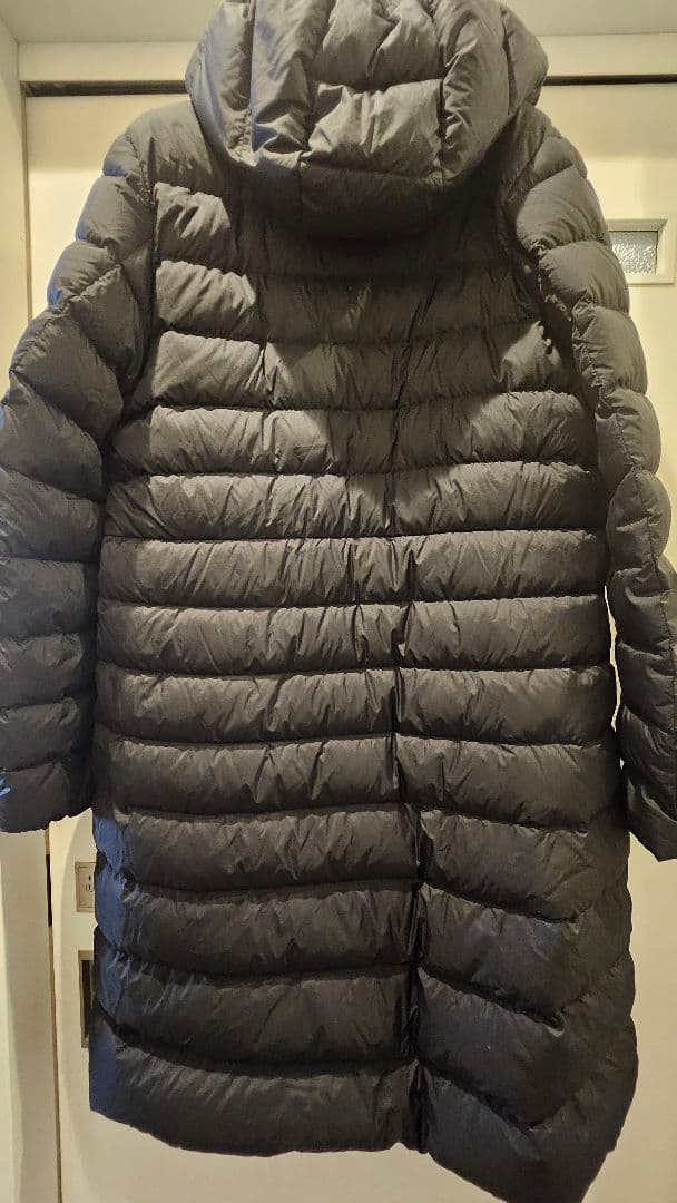 ウルトラライトダウンロングコート ブラック　ユニクロ　L