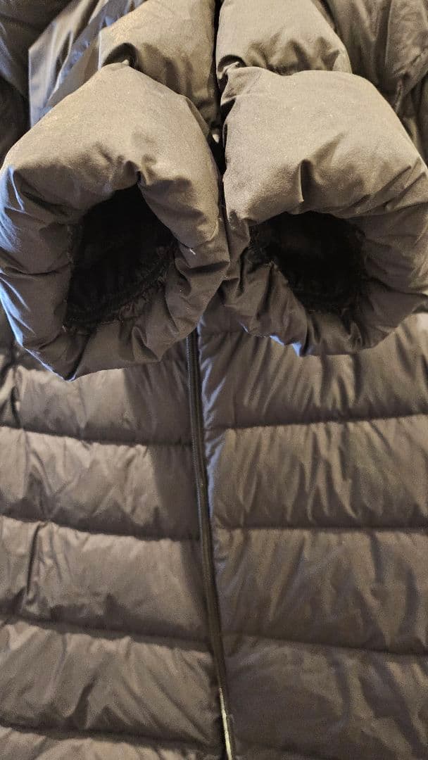 ウルトラライトダウンロングコート ブラック　ユニクロ　L