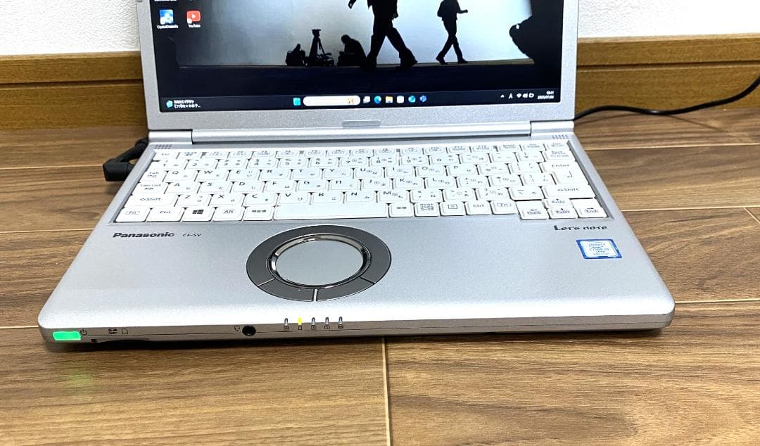 【美品】 Let's note SV8/SSD256GB/メモリ8GB シルバー