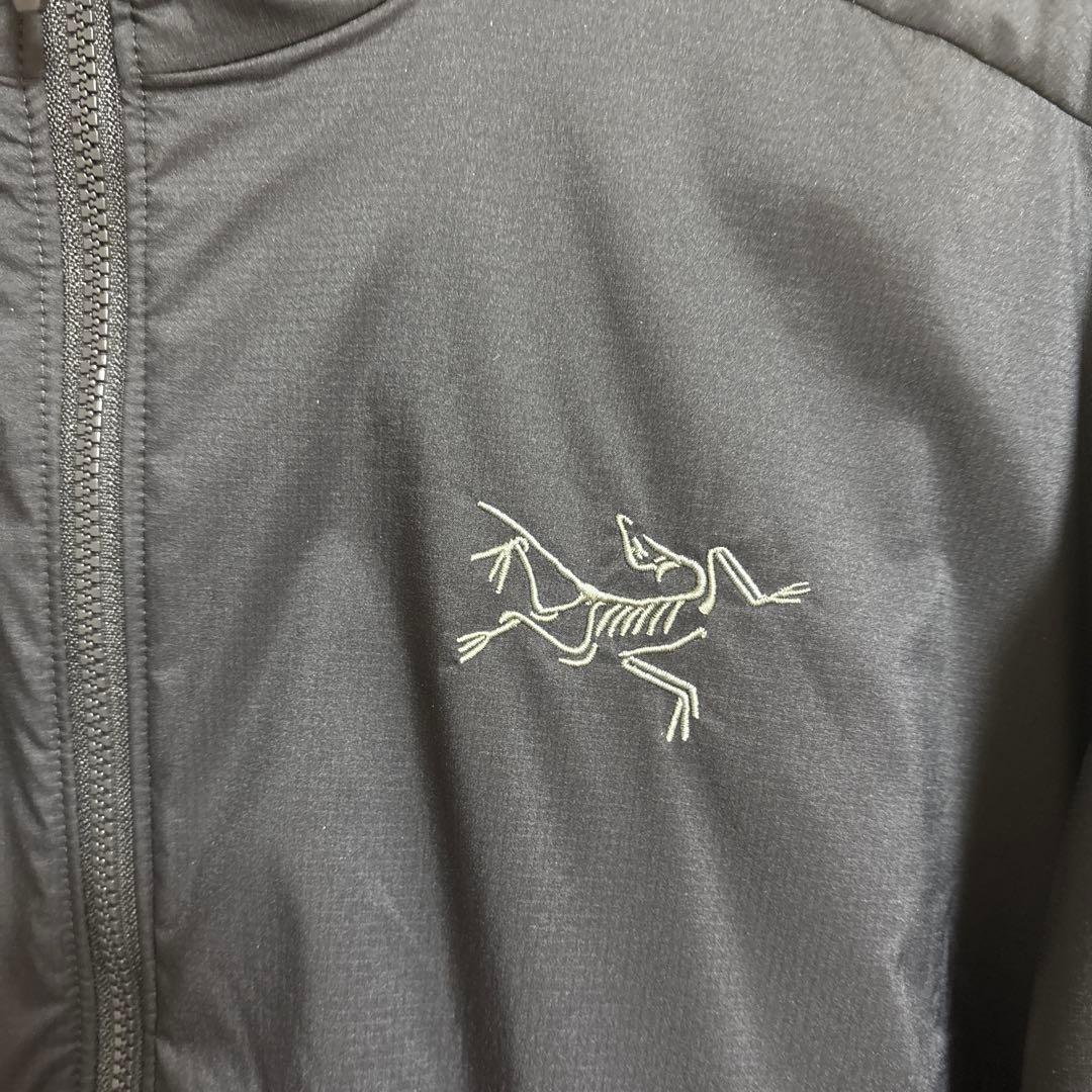 アークテリクス アトムジャケット BLACK Mサイズ